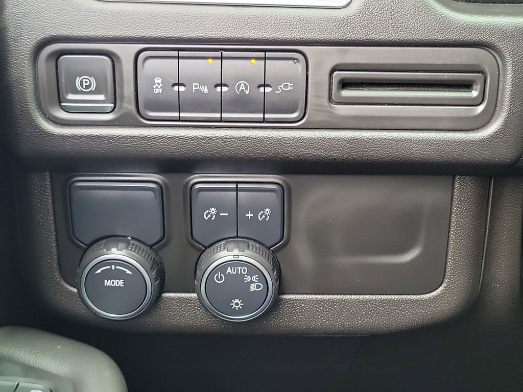 Used 2021 Chevrolet Tahoe LT image 13