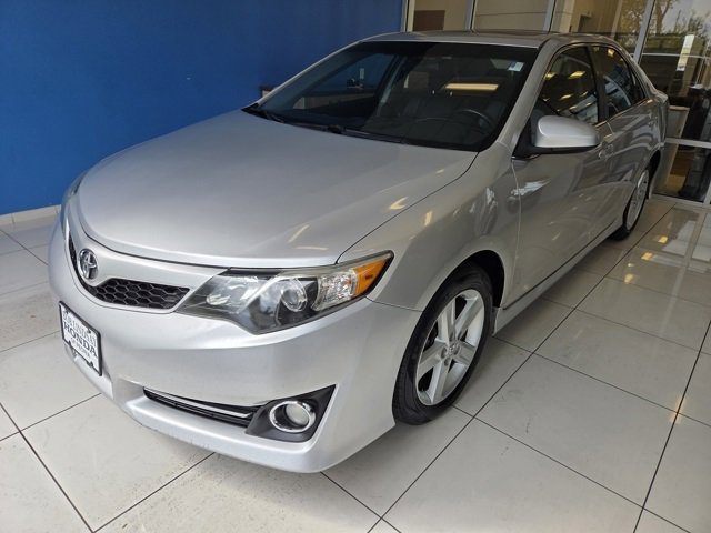 Used 2013 Toyota Camry SE