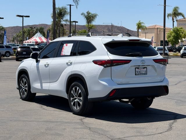 Used 2023 Toyota Highlander XLE FWD image 8