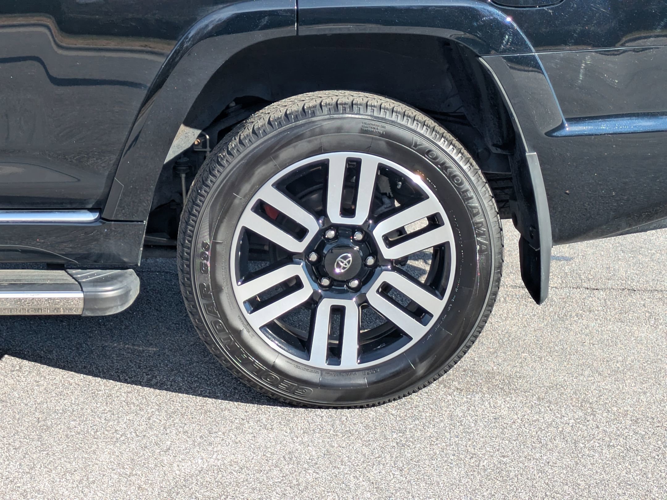 Used 2024 Toyota 4Runner Limited image 33