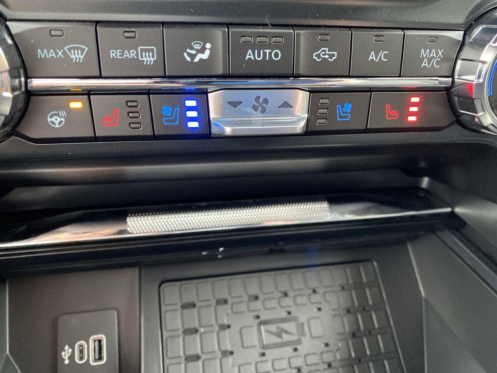 New 2025 Ford F150 Lariat image 8