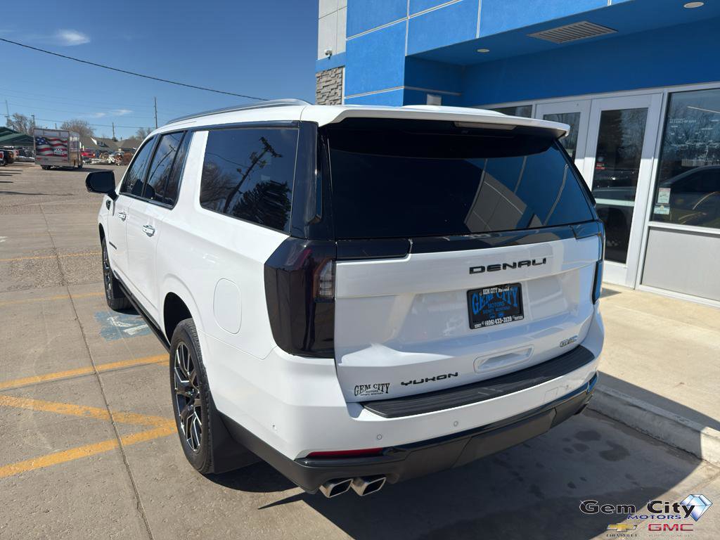 Used 2025 GMC Yukon XL Denali w/ Sun & Power Step Package AWD/4WD image 7
