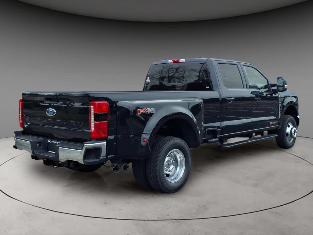 New 2026 Ford F350 XLT w/ XLT Premium Package AWD/4WD image 9