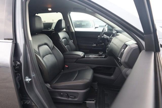 Certified 2025 Nissan Pathfinder SL AWD/4WD image 29