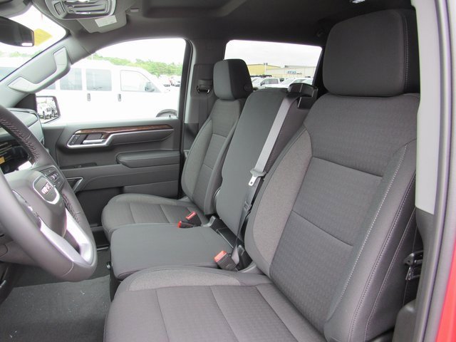 New 2026 GMC Sierra 1500 SLE image 11