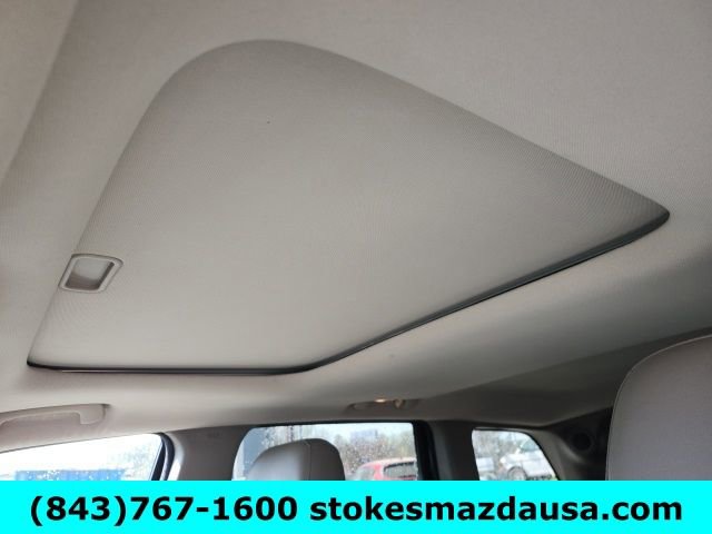 Used 2012 Jeep Grand Cherokee Laredo image 3