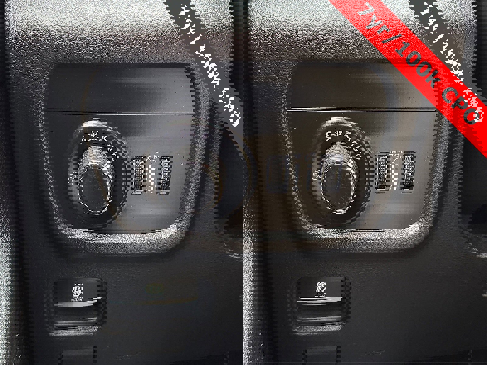 Used 2024 Jeep Grand Cherokee L Laredo image 23