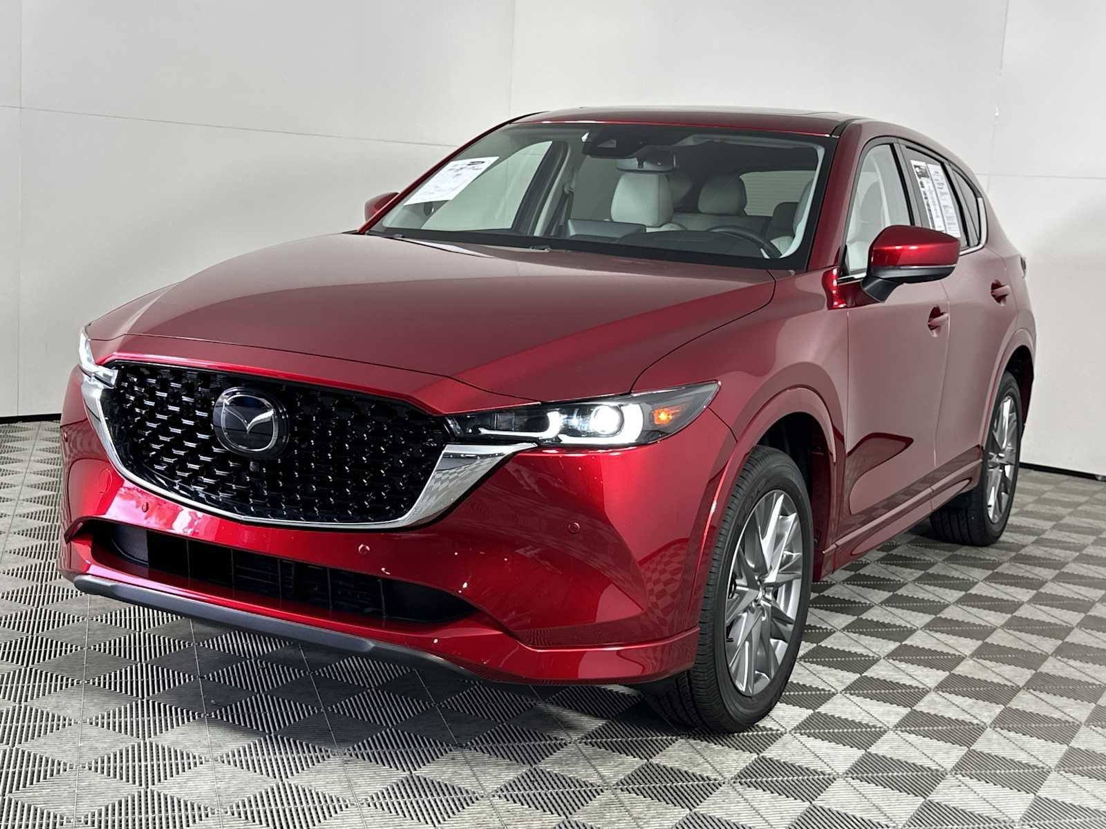 Used 2025 MAZDA CX-5 AWD 2.5 S w/ Premium Plus Pkg image 4