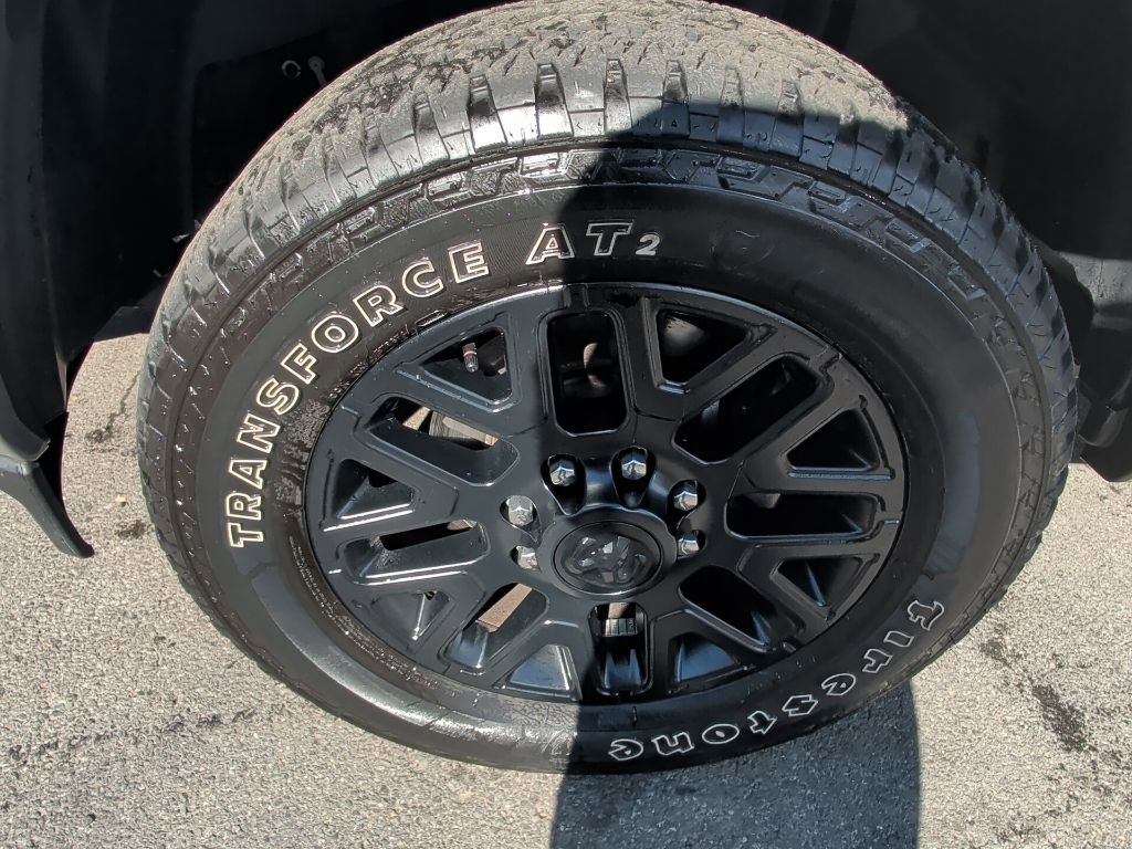 Used 2025 RAM 3500 Limited AWD/4WD image 9