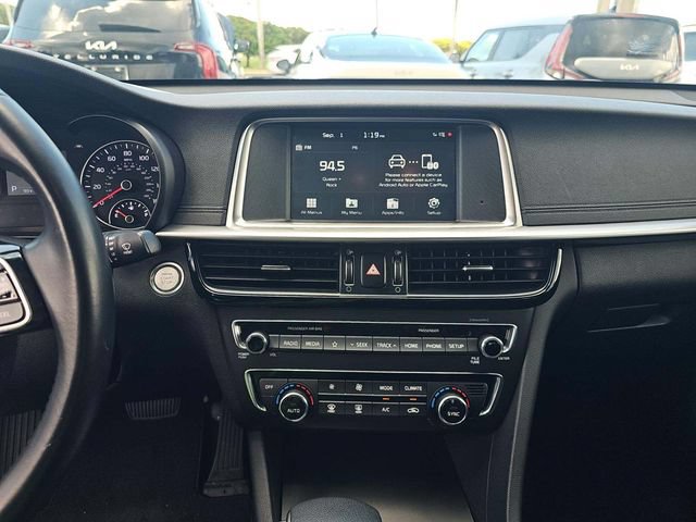 Used 2019 Kia Optima S FWD image 6