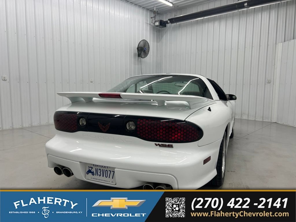 Used 2000 Pontiac Firebird Formula RWD image 3