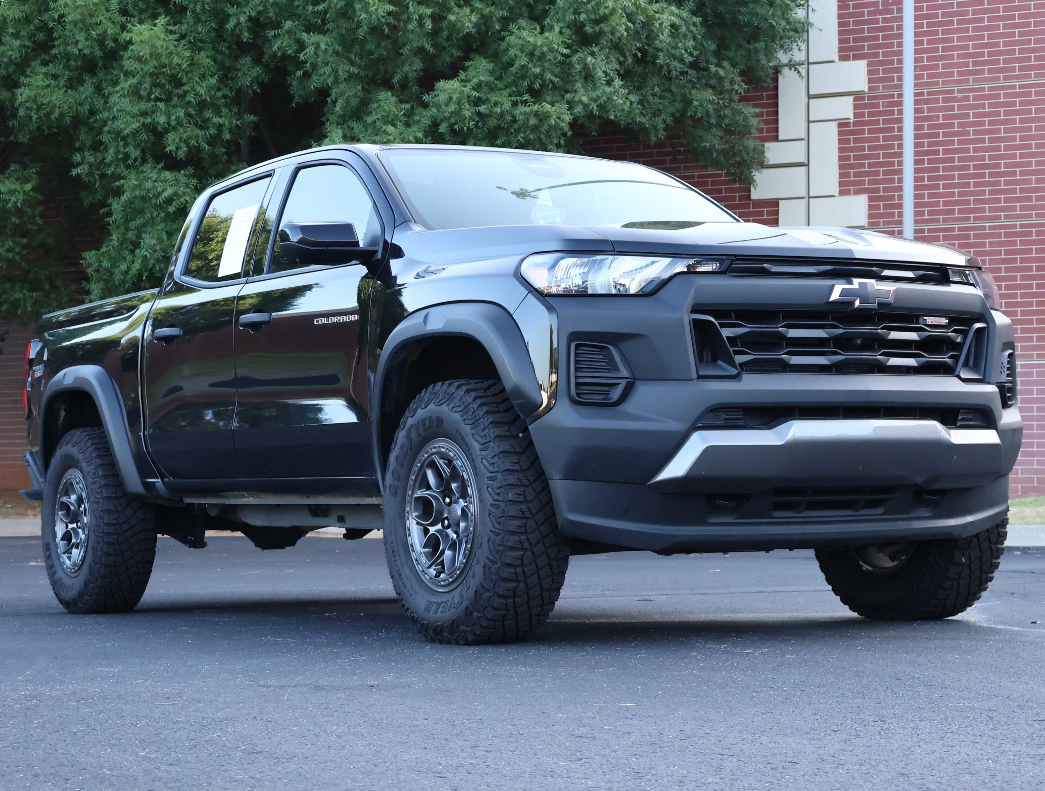 Used 2024 Chevrolet Colorado Trail Boss w/ Technology Package