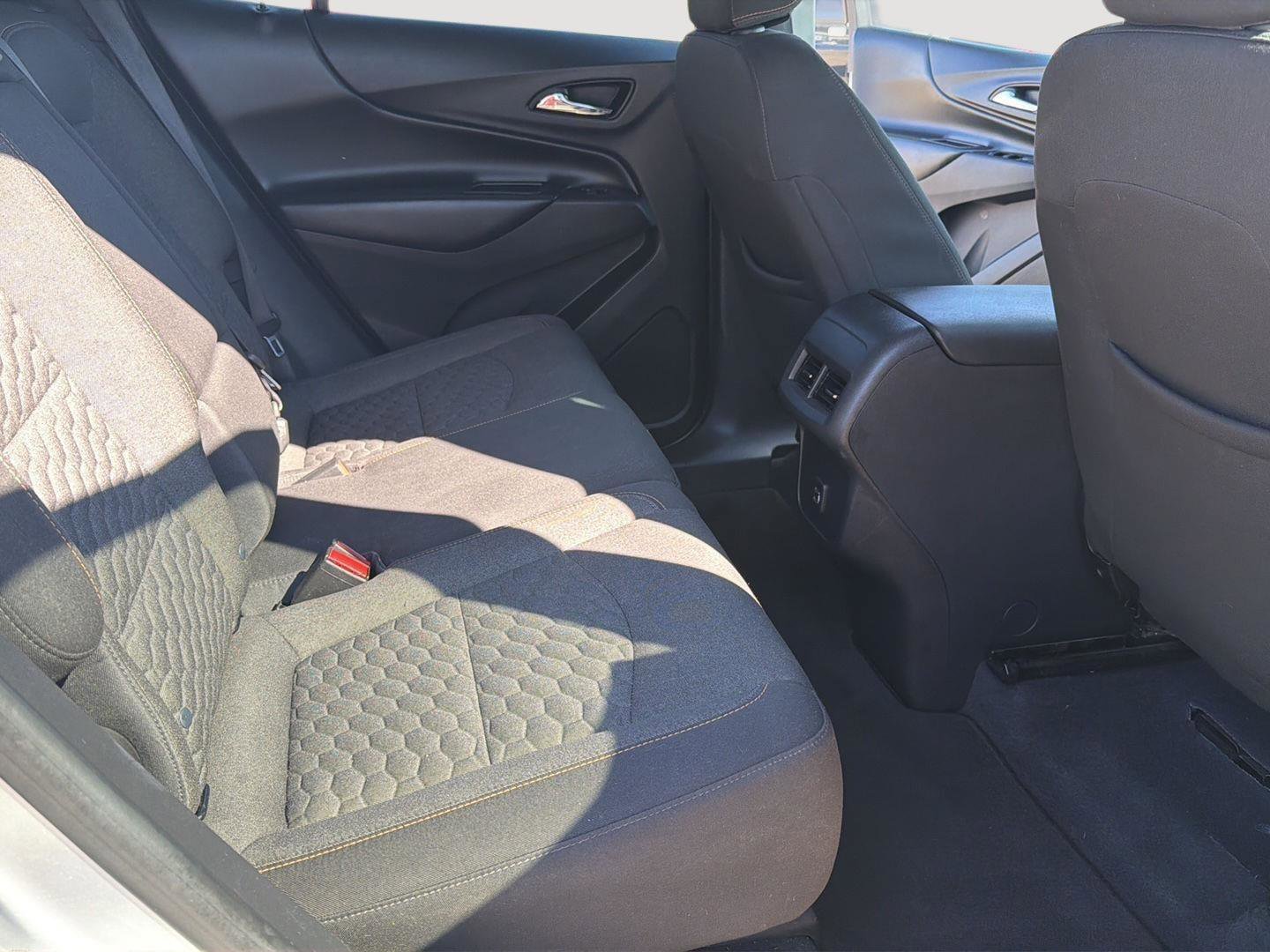 Used 2020 Chevrolet Equinox LT image 17