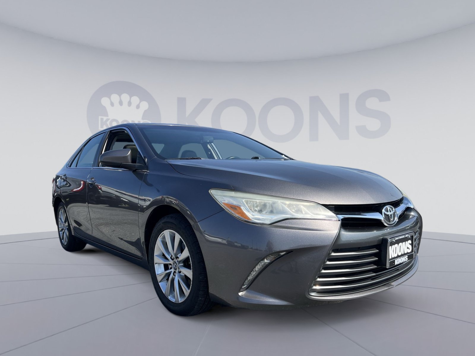 Used 2016 Toyota Camry XLE FWD image 7