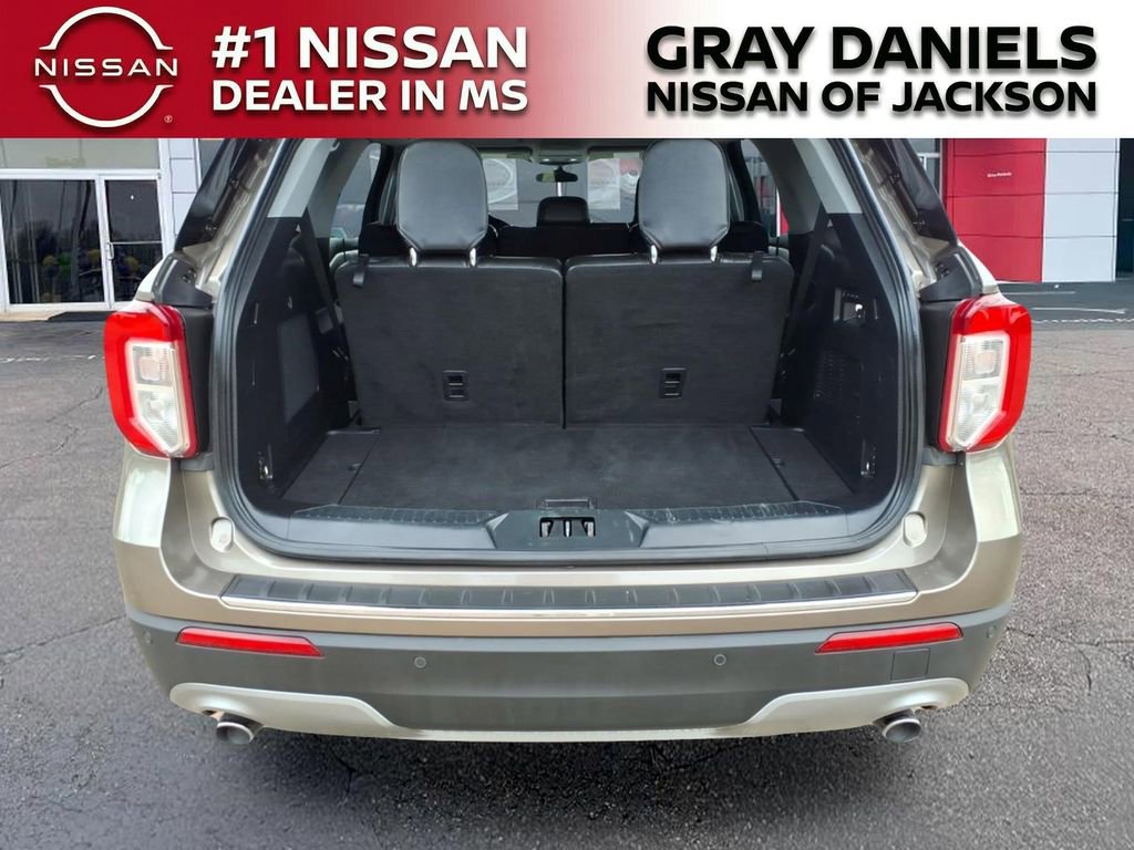 Used 2021 Ford Explorer Limited w/ Equipment Group 301A RWD image 8