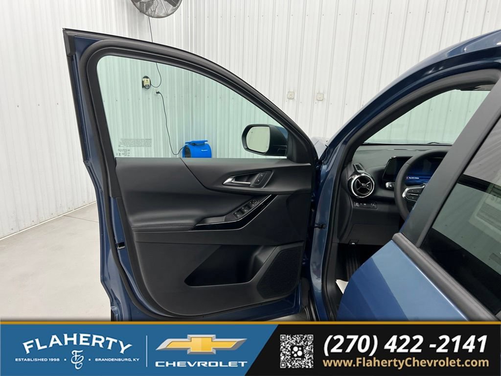 New 2026 Chevrolet Equinox LT FWD image 8