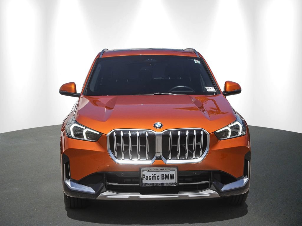 Used 2025 BMW X1 xDrive28i w/ Premium Package AWD/4WD image 2