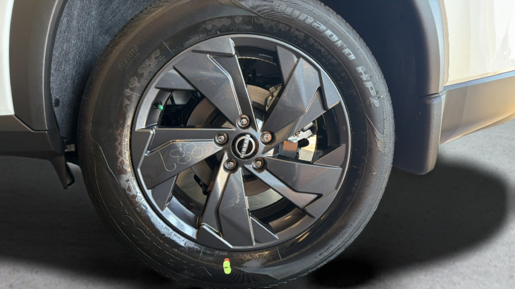 New 2026 Nissan Rogue SV AWD/4WD image 15