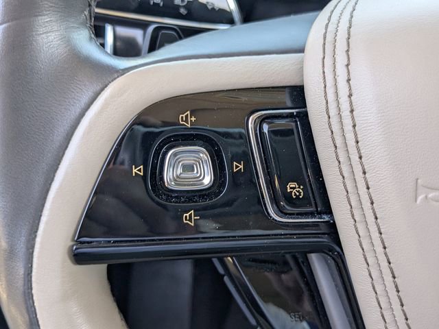 Used 2020 Lincoln Aviator Reserve w/ Equipment Group 201A RWD image 24