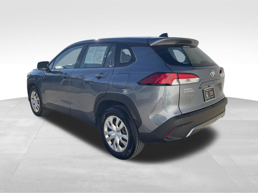 Used 2025 Toyota Corolla Cross L FWD image 7