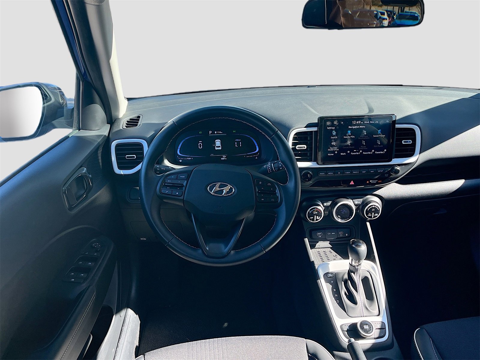 Used 2024 Hyundai Venue Limited image 23