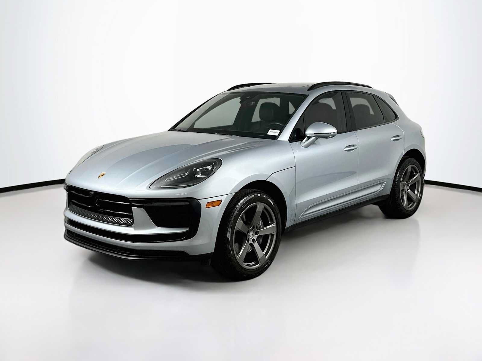 Certified 2023 Porsche Macan AWD/4WD video 1