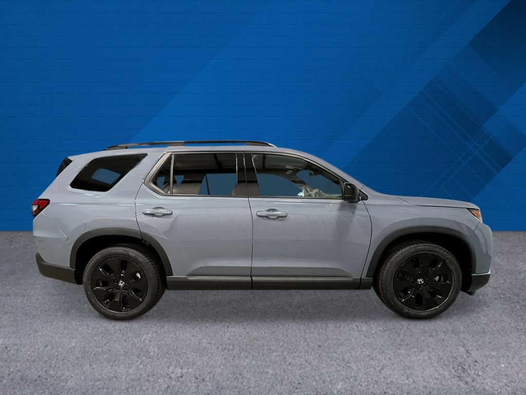 New 2026 Honda Pilot Black Edition image 2