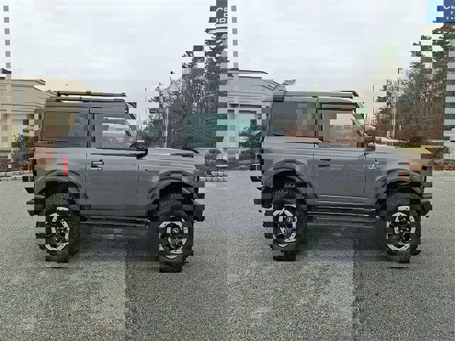 Certified 2022 Ford Bronco Outer Banks w/ Sasquatch Package image 26