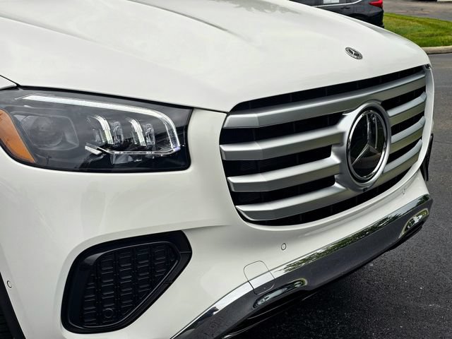 New 2026 Mercedes-Benz GLS 450 4MATIC image 4