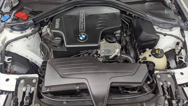 Used 2018 BMW 320i xDrive Sedan AWD/4WD image 30