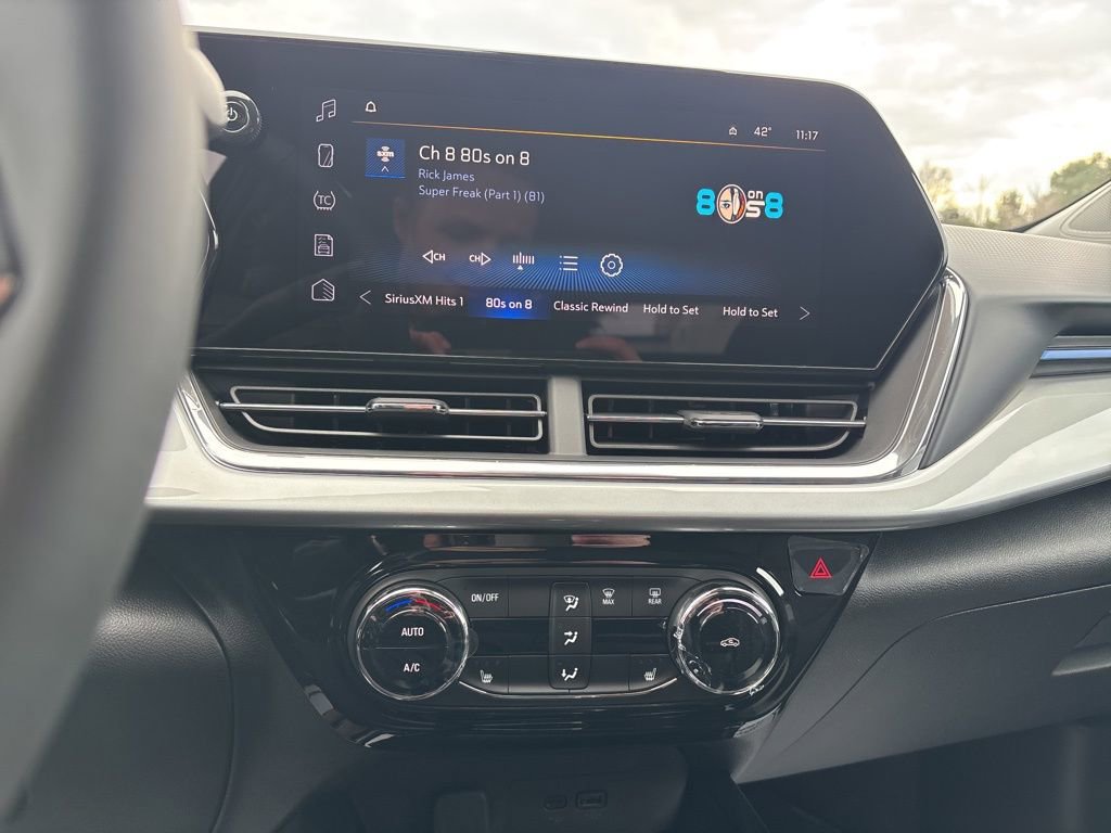 New 2026 Chevrolet Trax LT w/ Driver Confidence Package image 13