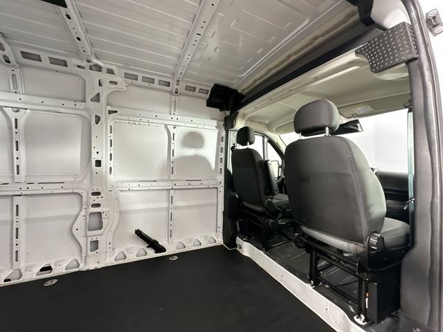 Used 2025 RAM ProMaster 2500 w/ Convenience Group image 25