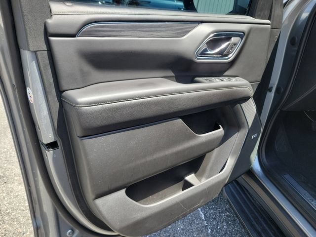 Certified 2023 GMC Yukon SLT w/ SLT Luxury Package AWD/4WD image 27