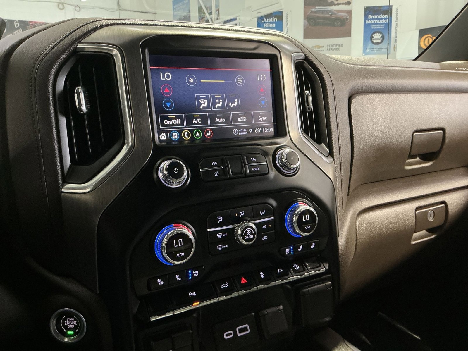 Used 2021 GMC Sierra 1500 Denali w/ Denali Illumination Package AWD/4WD image 22