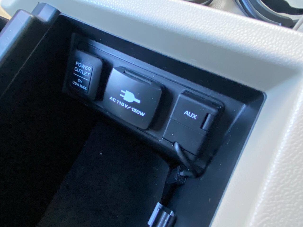 Used 2012 Honda Pilot Touring image 37