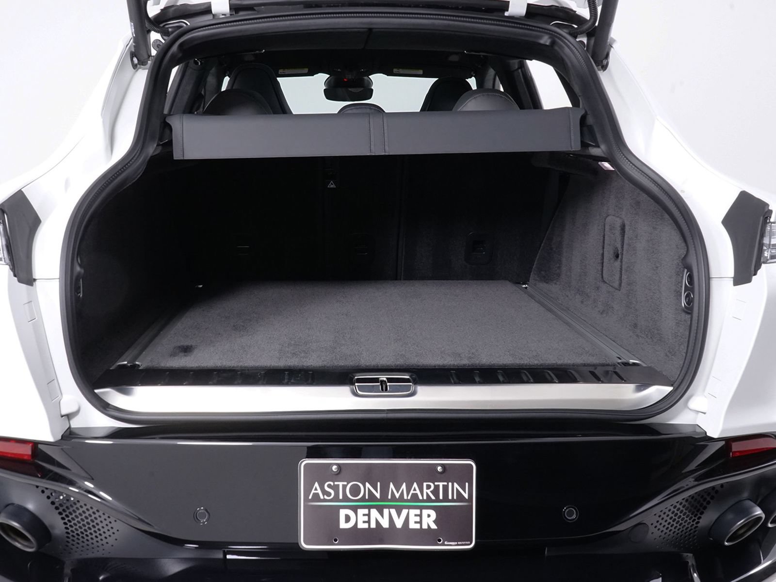 Used 2025 Aston Martin DBX 707 AWD/4WD image 18