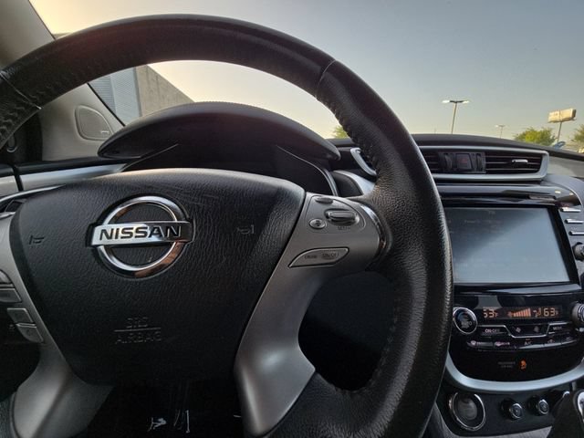 Used 2015 Nissan Murano Platinum w/ Platinum Technology Package FWD image 12