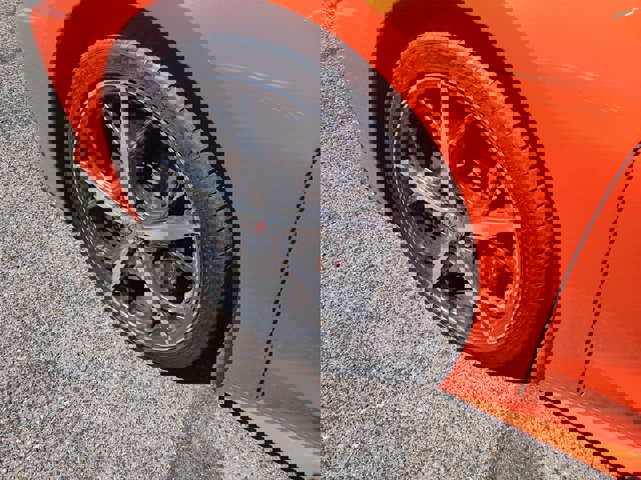 Used 2021 Chevrolet Corvette Stingray Premium Conv w/ Z51 Performance Package image 4