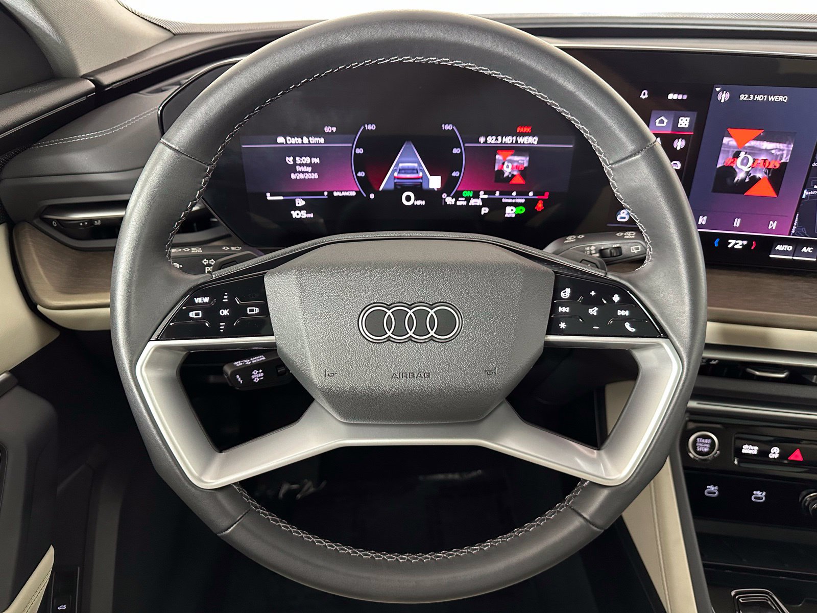 Used 2025 Audi Q5 Premium AWD/4WD image 8