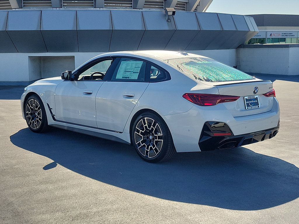 New 2027 BMW M440i w/ Parking Assistance Package RWD image 2
