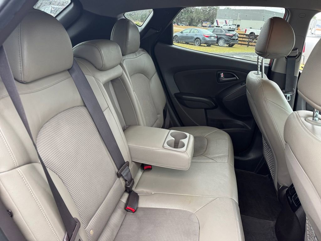 Used 2014 Hyundai Tucson SE image 26