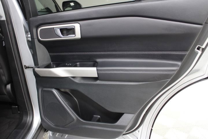 Used 2023 Ford Explorer XLT w/ Equipment Group 202A image 23
