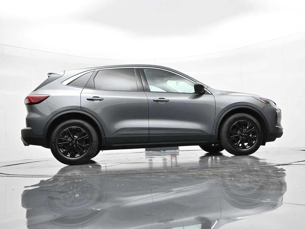 Used 2024 Ford Escape Active w/ Cold Weather Package image 27