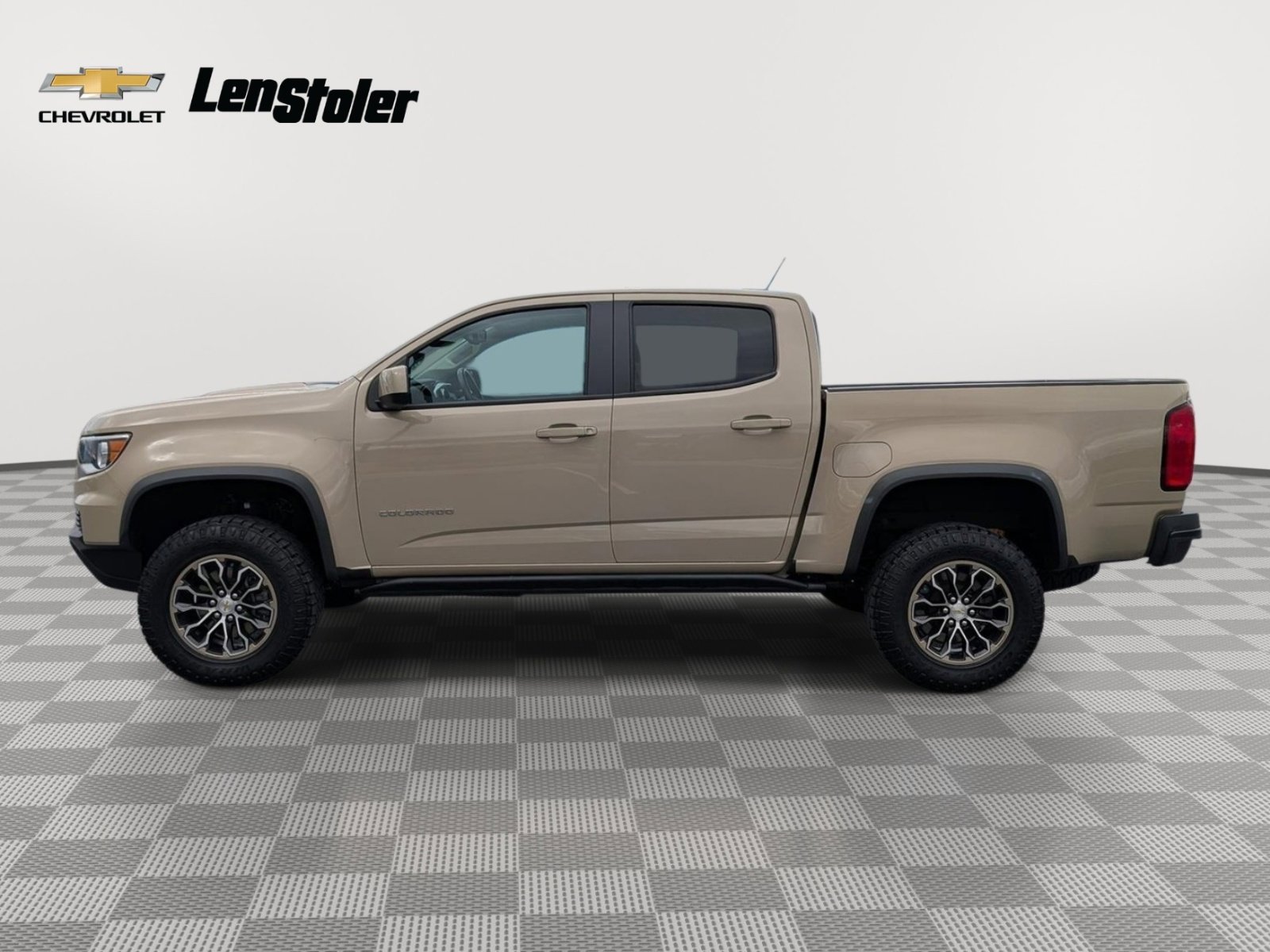 Used 2022 Chevrolet Colorado ZR2 AWD/4WD image 2