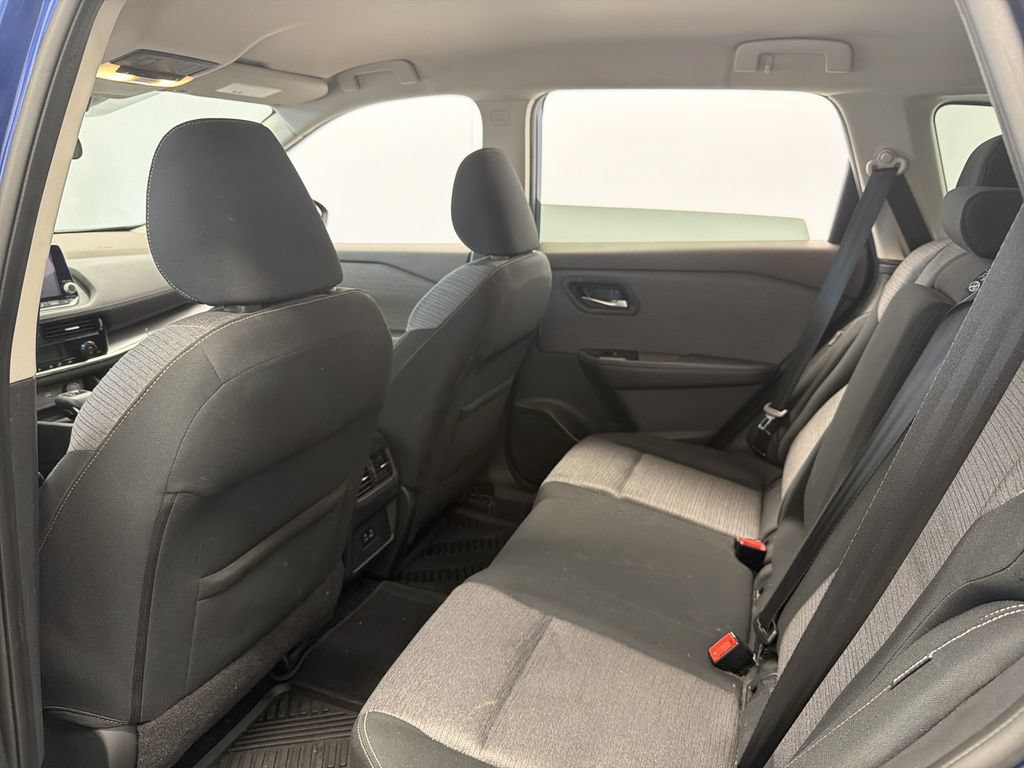 Used 2021 Nissan Rogue SV AWD/4WD image 19