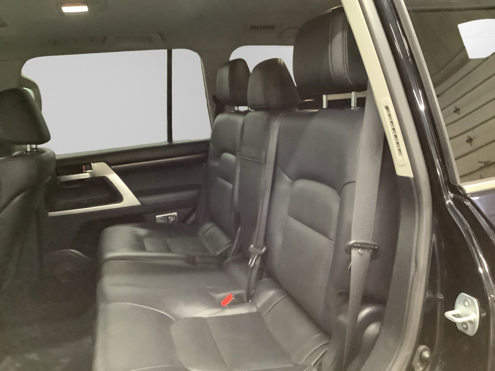 Certified 2018 Toyota Land Cruiser w/ Carpet Mat Package image 13