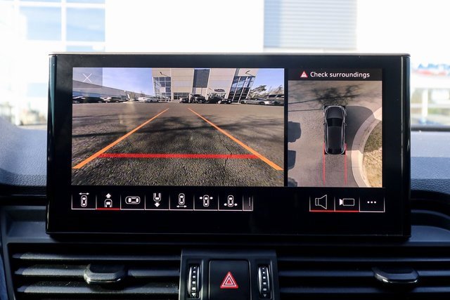 Used 2022 Audi SQ5 Premium Plus w/ Premium Plus Package image 9