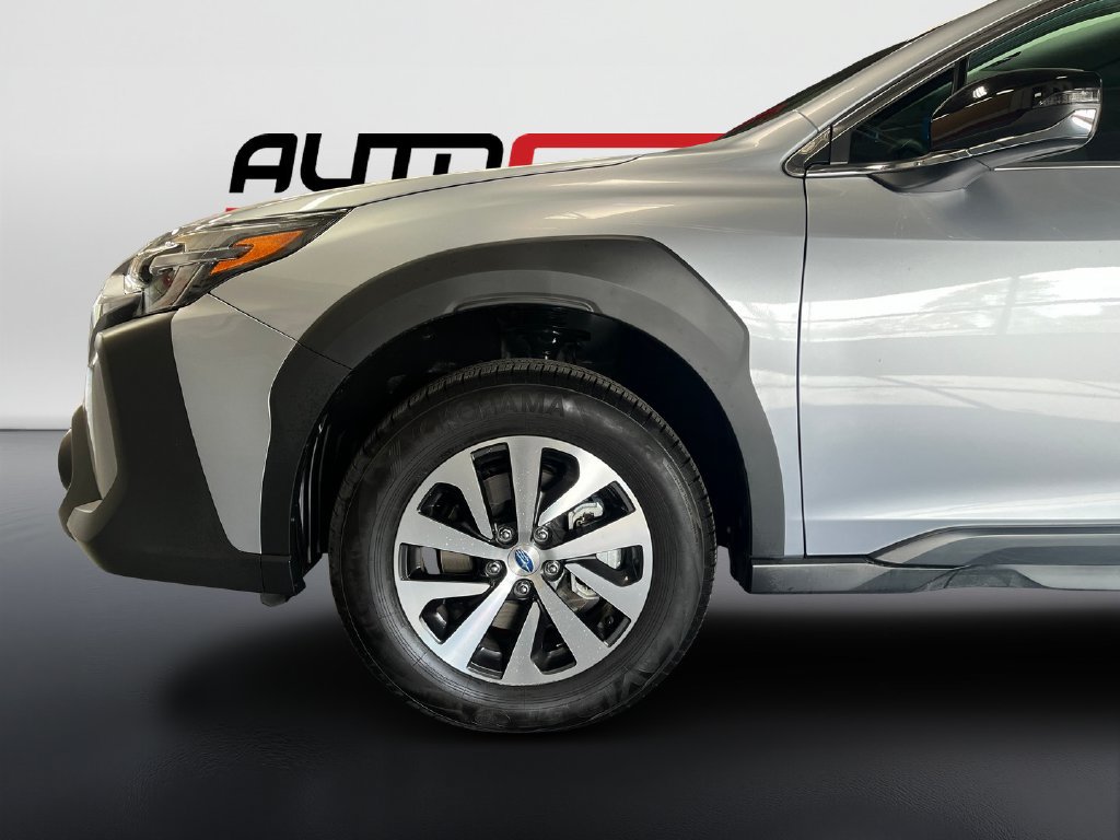 Used 2025 Subaru Outback Premium w/ Popular Package #1A AWD/4WD image 9