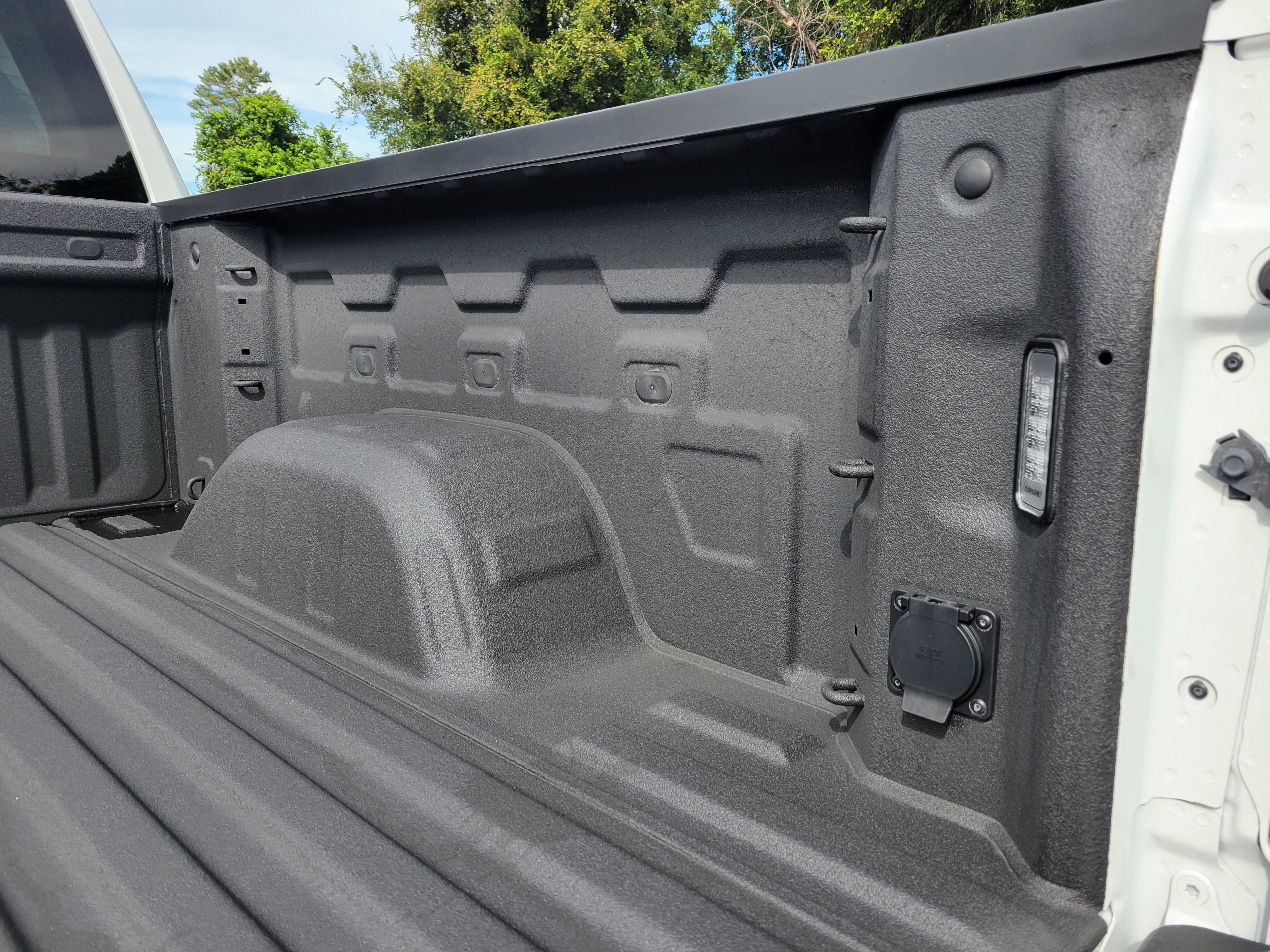 Certified 2025 Chevrolet Silverado 1500 RST w/ Protection Package RWD image 8