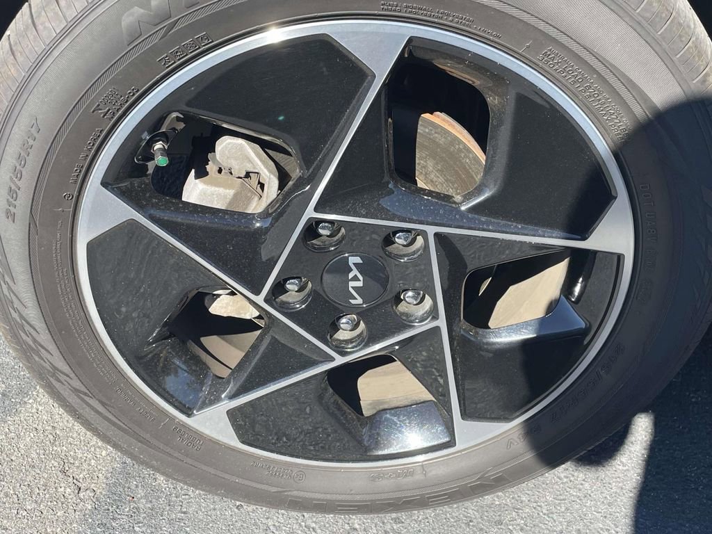 Used 2023 Kia Soul EX image 11